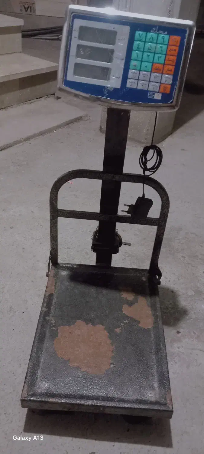 فروش ترازو  توان 300 کیلویی . تاشو|فروشگاه و مغازه|چالوس, |دیوار