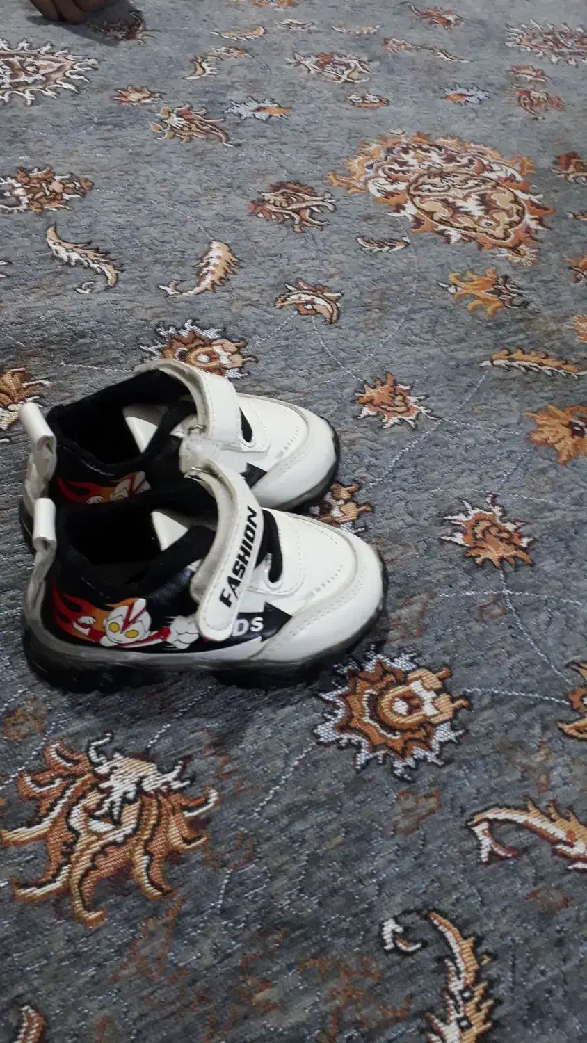 کفش بچه درحدنوچراق دار|کفش و لباس بچه|کرمانشاه, |دیوار