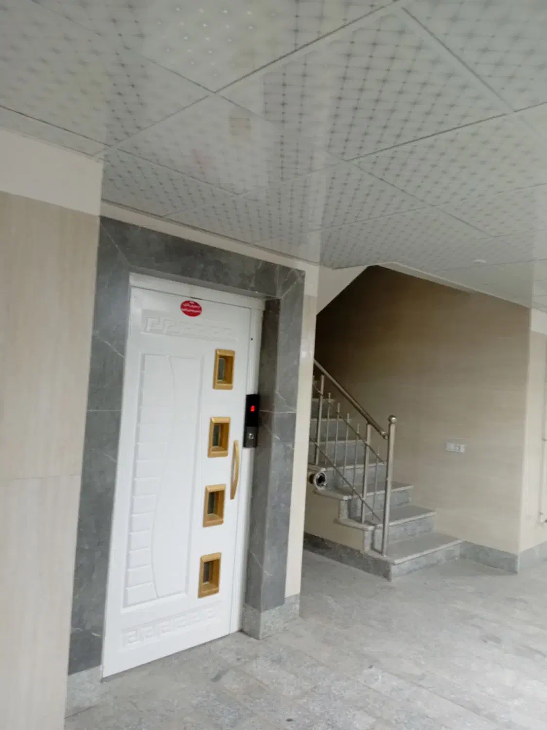 ۷۹ و ۱۷۴متری .بلواربهشتی .خ رسالت کوچه مهارت .|فروش آپارتمان|نهاوند, |دیوار