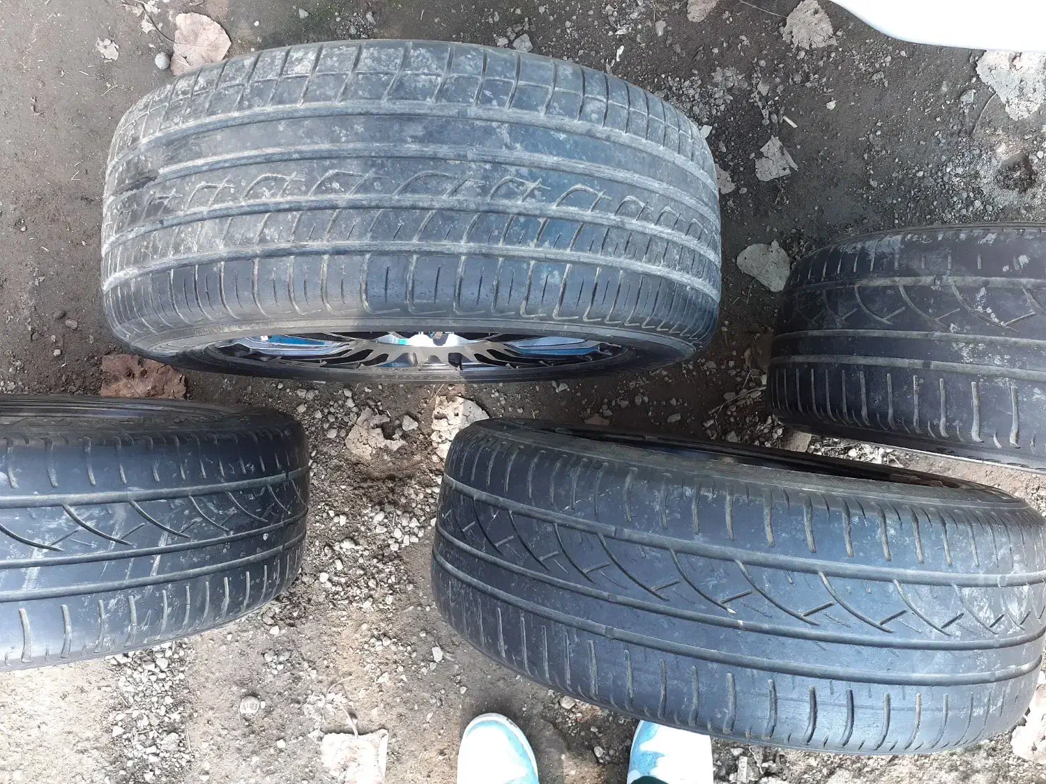 رینگ و لاستیک|قطعات یدکی و لوازم جانبی|چوبر, |دیوار