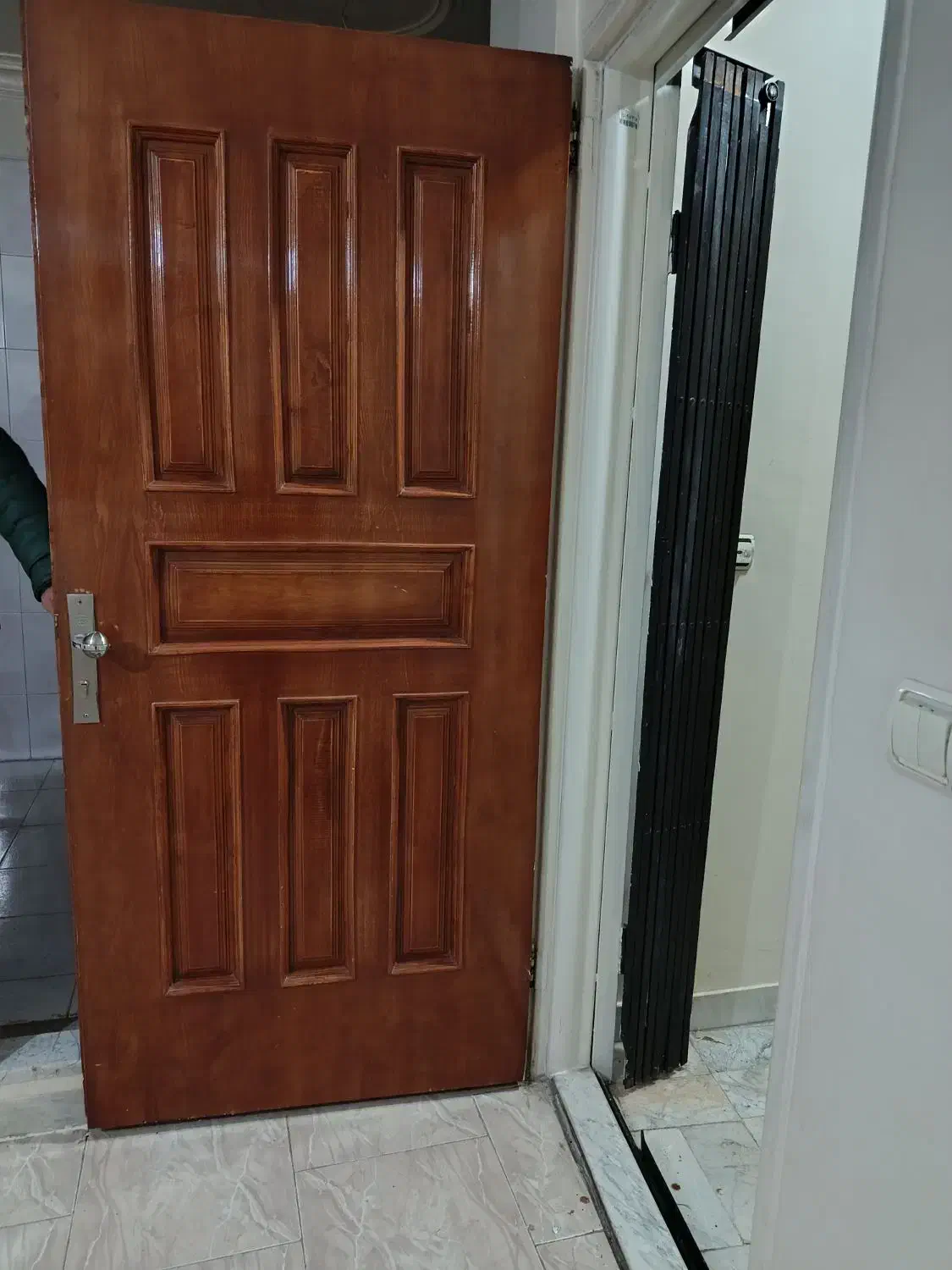 در چوبی|مصالح و تجهیزات ساختمان|تهران, دروازه شمیران|دیوار