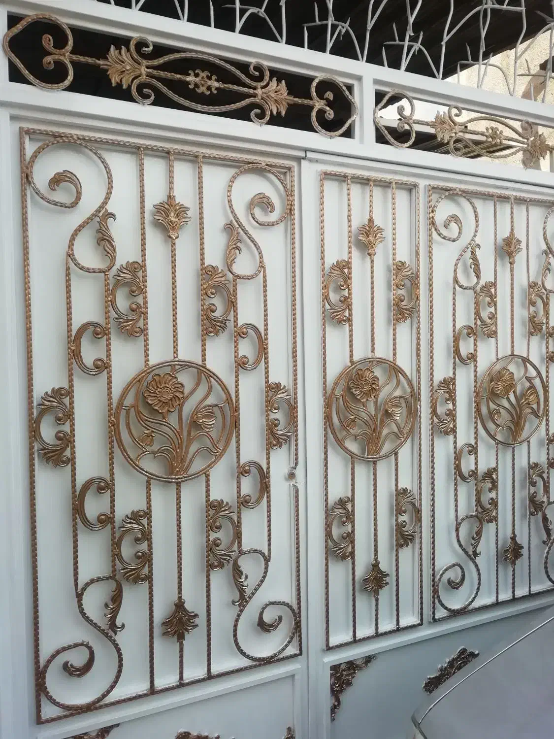 نقاشی ساختمان در پنجره|خدمات پیشه و مهارت|وحیدیه, |دیوار