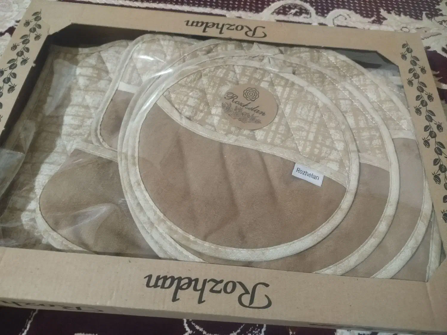 لوازم خانگی|سفره، حوله، دستمال آشپزخانه|شاهینشهر, گزبرخوار|دیوار