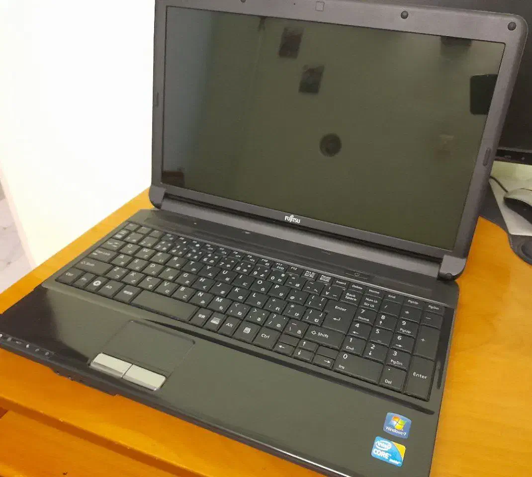 لپ تاپ فوجیتسو ژاپنی ۲۰۰۰گیگ|رایانه همراه|زنجان, |دیوار