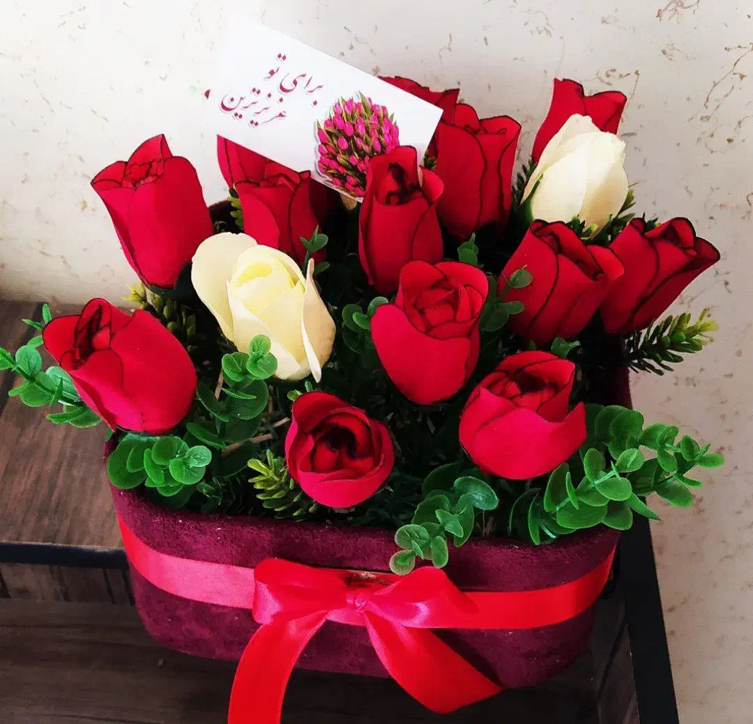 ارزون بخرید انواع گل،دسته گل،باکس گل|گل مصنوعی|قزوین, |دیوار