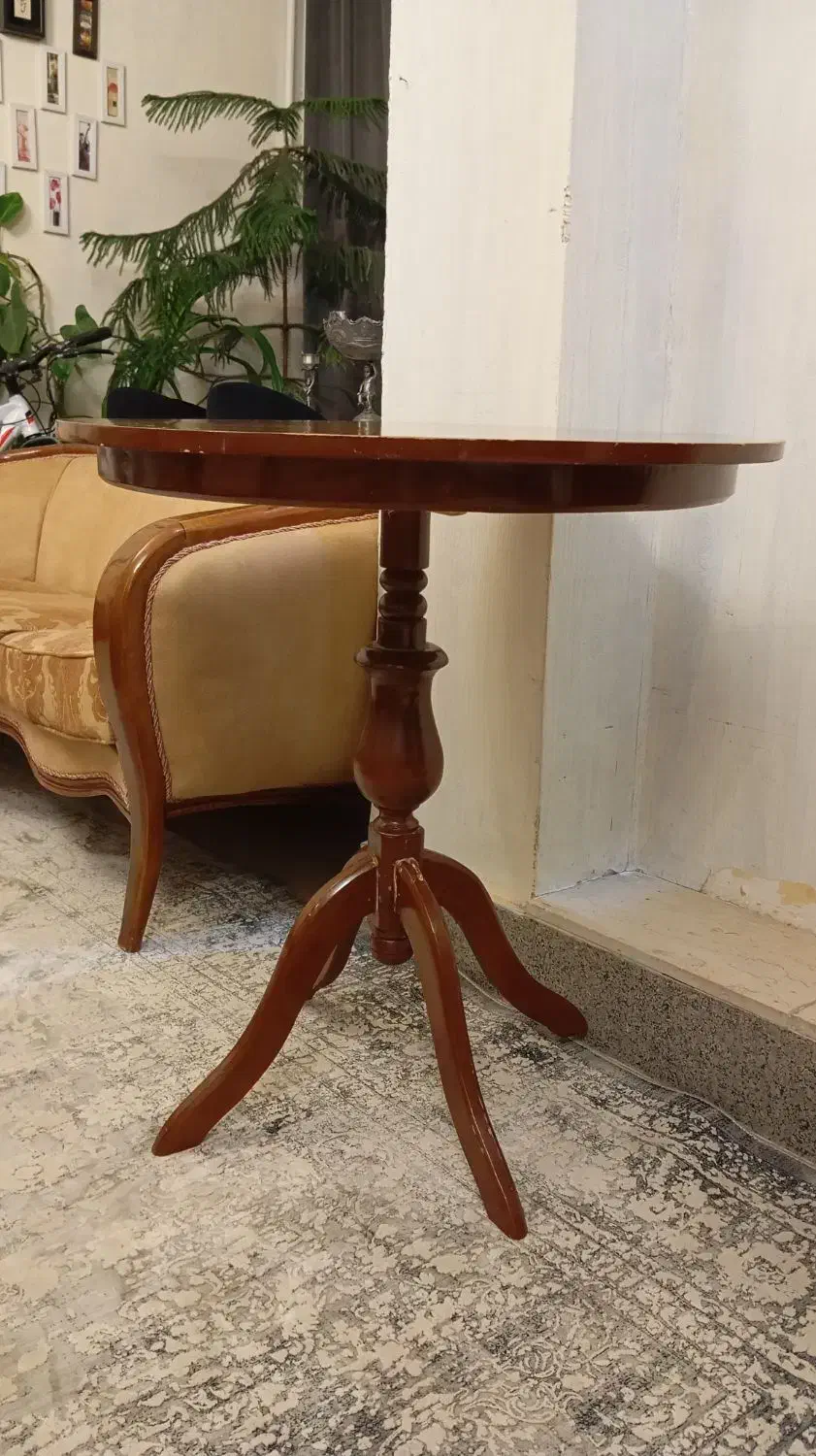 میزچوبی|میز و صندلی غذاخوری|شاهین‌شهر, چمران|دیوار