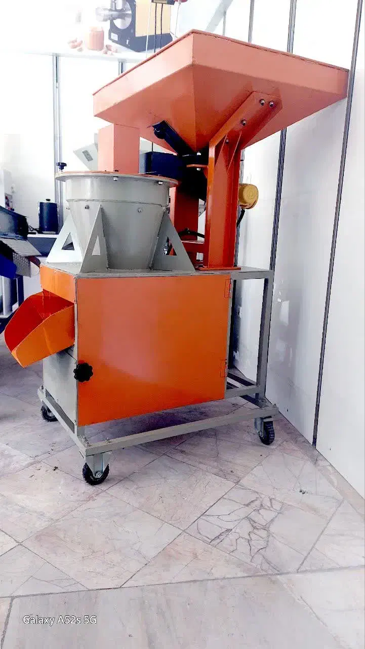 سخت شکن / بادام شکن / پسته شکن|فروشگاه و مغازه|تهران, فلسطین (میدان انقلاب)|دیوار