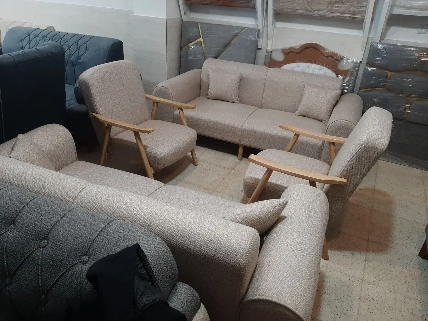 مبل راحتی|مبلمان خانگی و میز عسلی|اراک, |دیوار