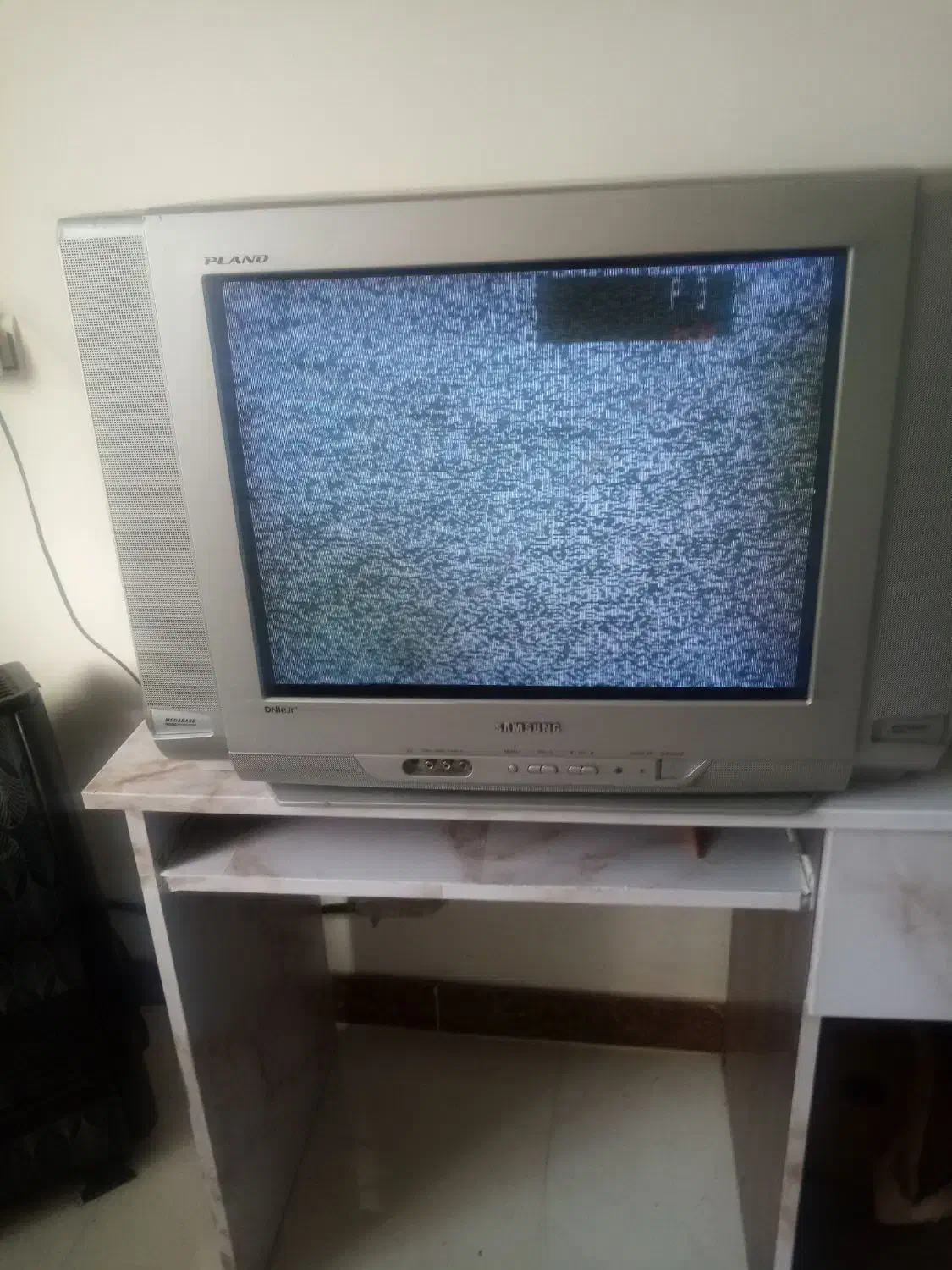 تلویزیون 21 اینچ سامسونگ|تلویزیون و پروژکتور|رشت, لاکان|دیوار