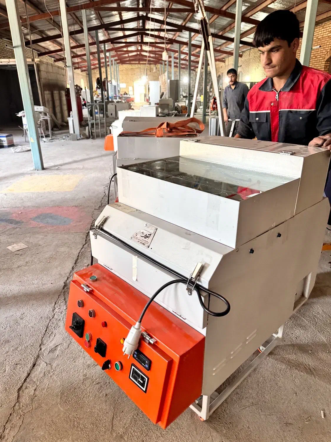 دستگاه خشک کن با پرس یکنواخت در تمام سطح زعفران|ماشینآلات صنعتی|بیرجند, |دیوار