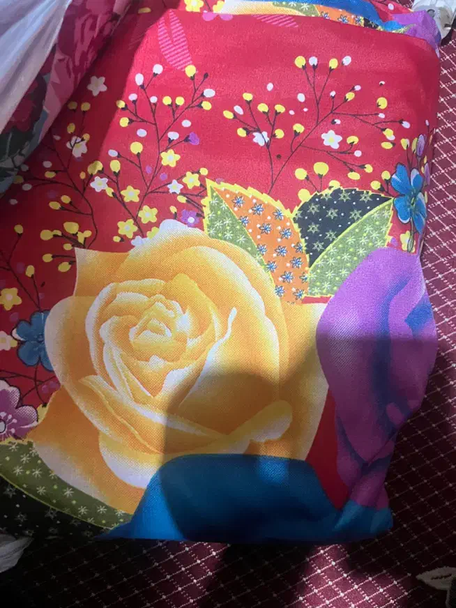 پارچه مناسب لحاف تشک بالش ملافه|لوازم خیاطی و بافتنی|مرند, |دیوار