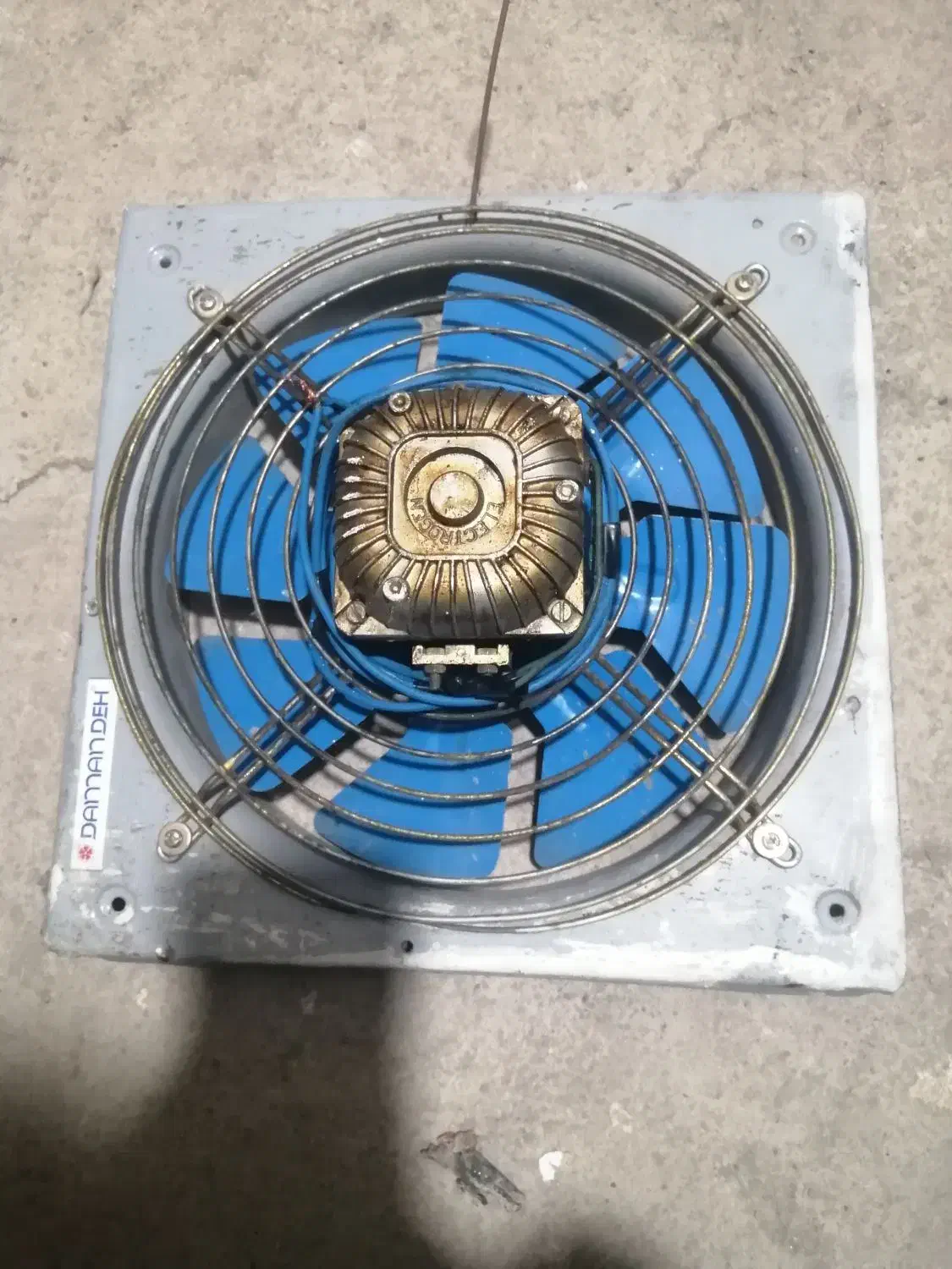 فن هواکش|پنکه و تصفیه‌کنندهٔ هوا|کرمانشاه, |دیوار