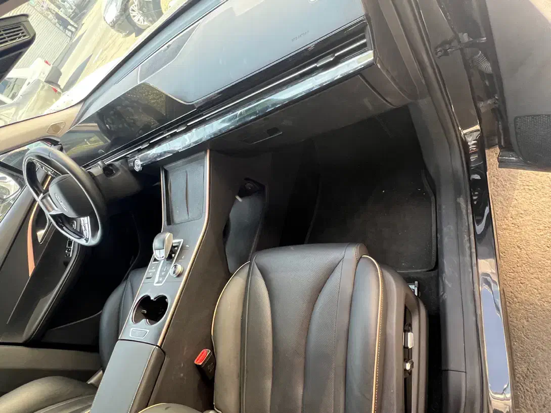 فونیکس آف ایکس|خودرو سواری و وانت|ری, شهادت|دیوار