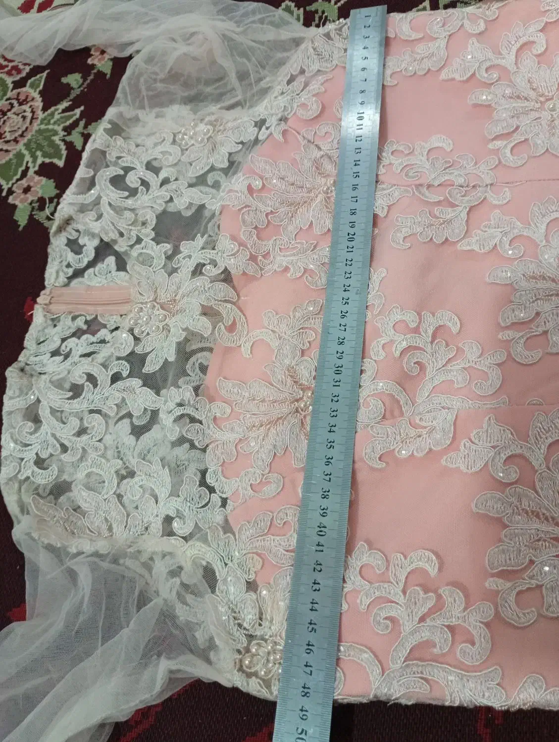 لباس مجلسی|لباس|قم, قلعه کامکار|دیوار