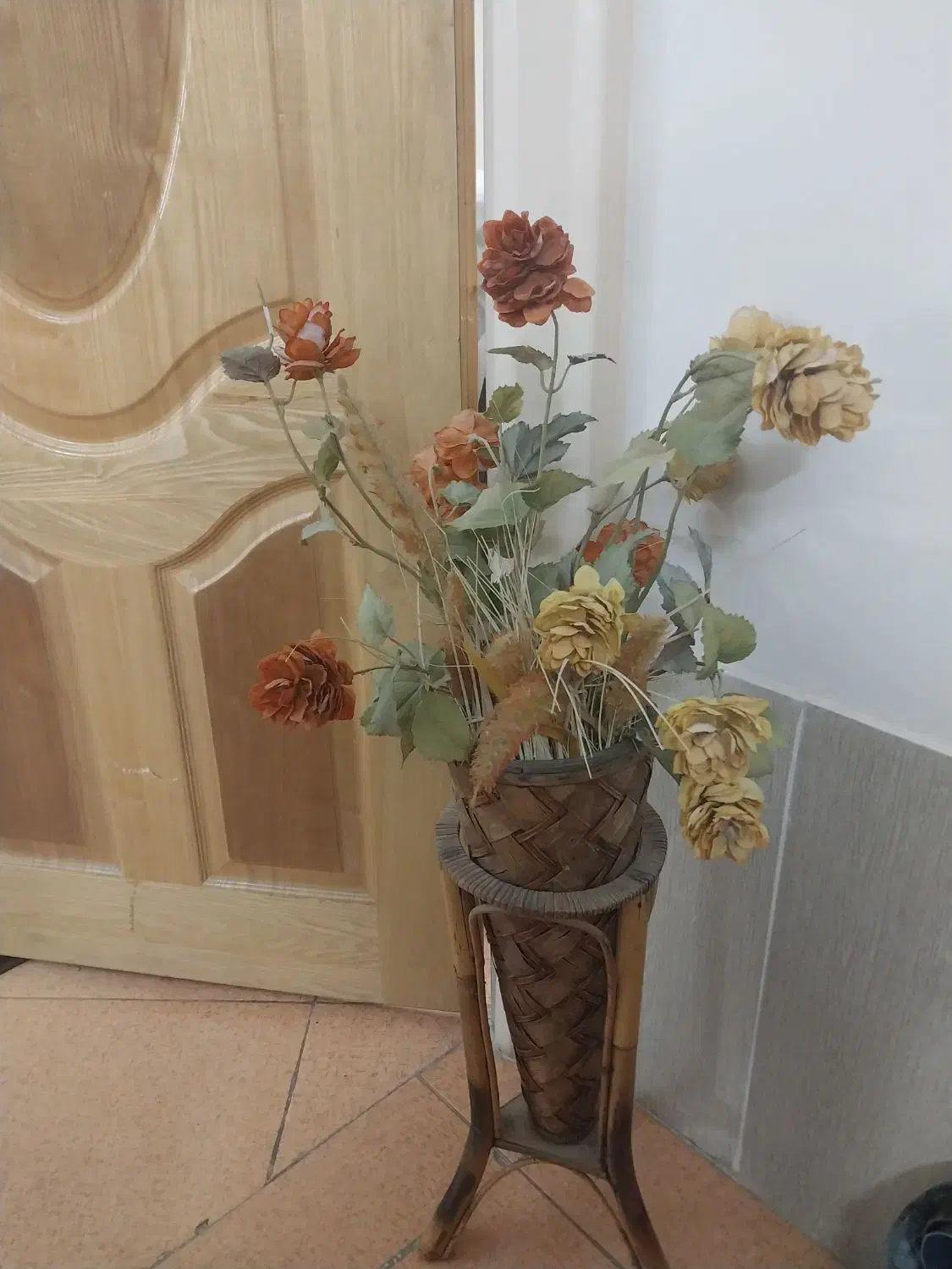 گل و گلدان|گل مصنوعی|اصفهان, شهید رجایی|دیوار