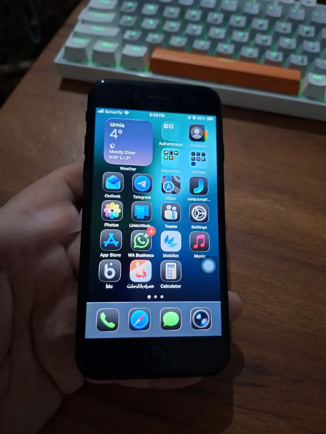 iPhone se 2020|موبایل|ارومیه, |دیوار