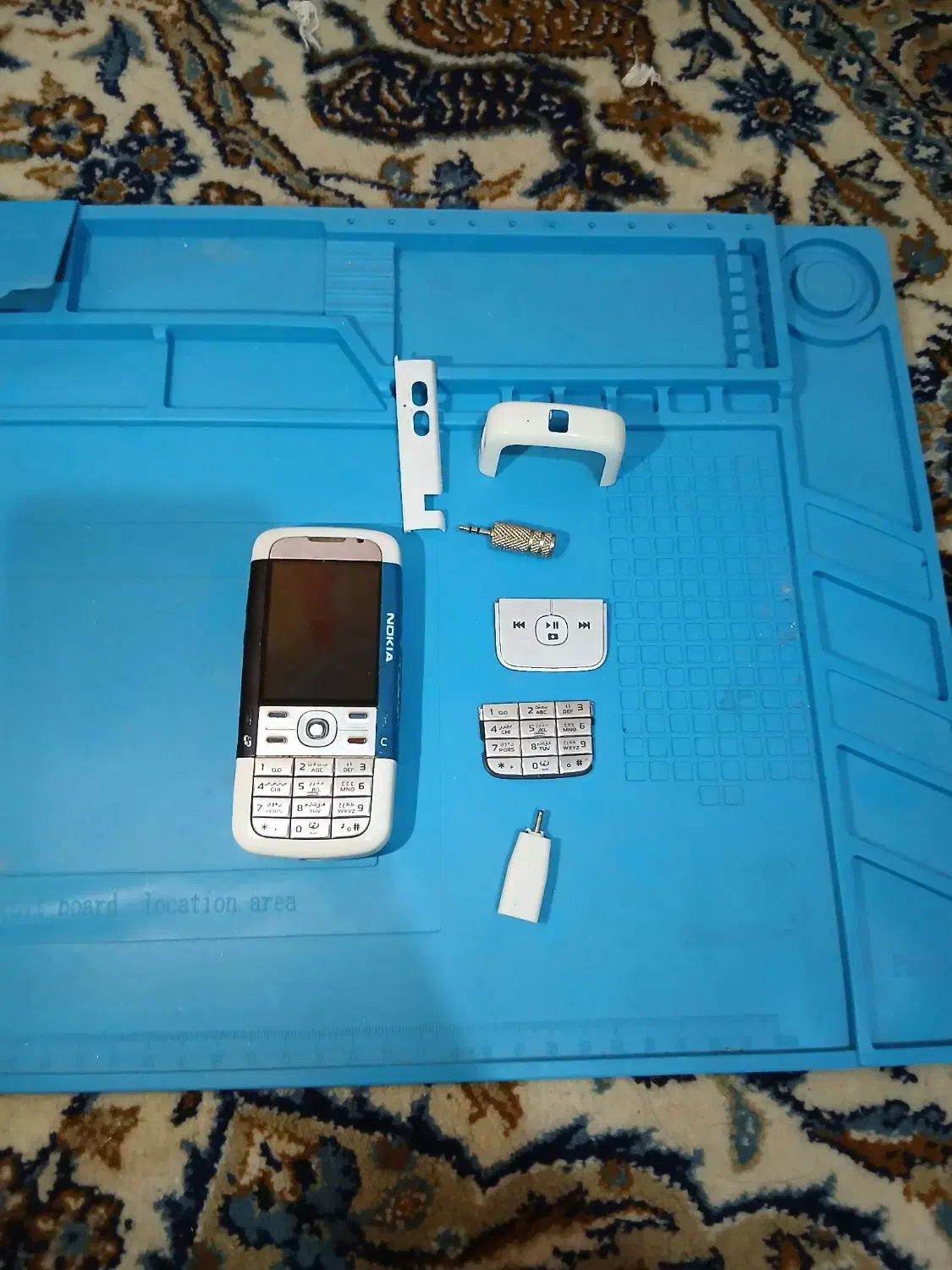 نوکیا ۵۷۰۰ خیلی تمیز و کمیاب|موبایل|رشت, حاجی آباد|دیوار
