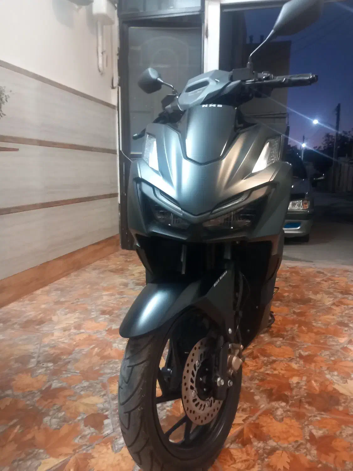 موتور طرح واریو نیرو موتور|موتورسیکلت|بروجن, |دیوار