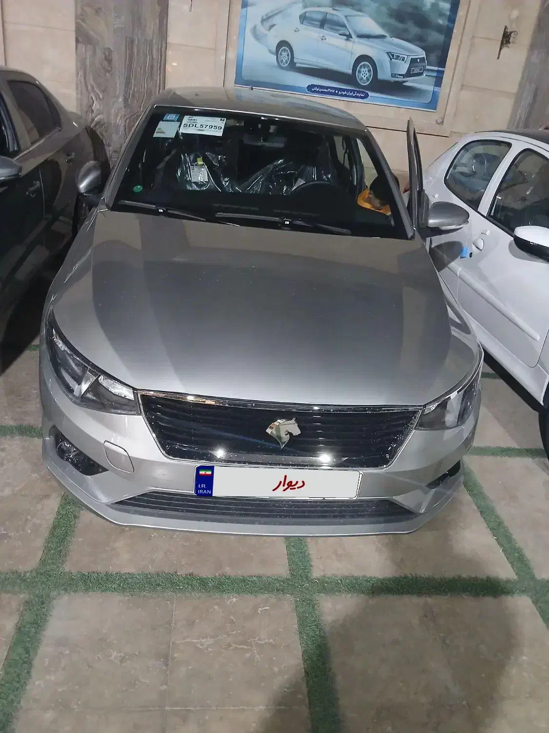 تارا دستی|خودرو سواری و وانت|تربتحیدریه, قائم|دیوار