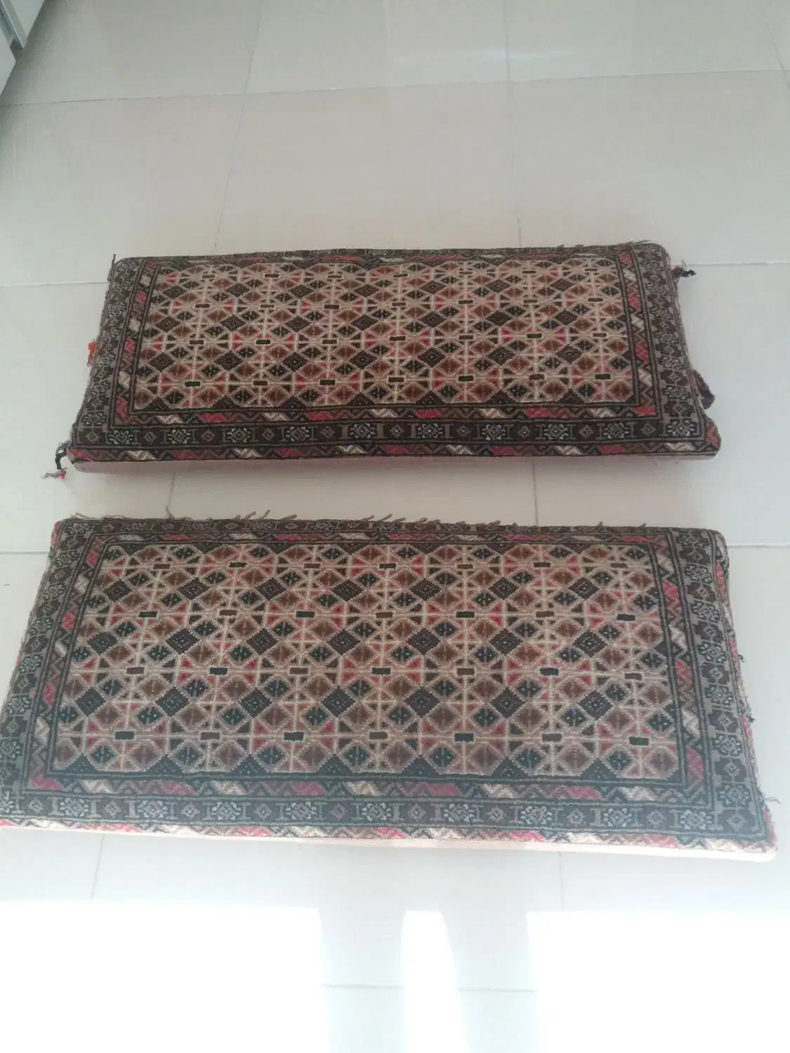 پشتی سالم|پشتی|همدان, |دیوار