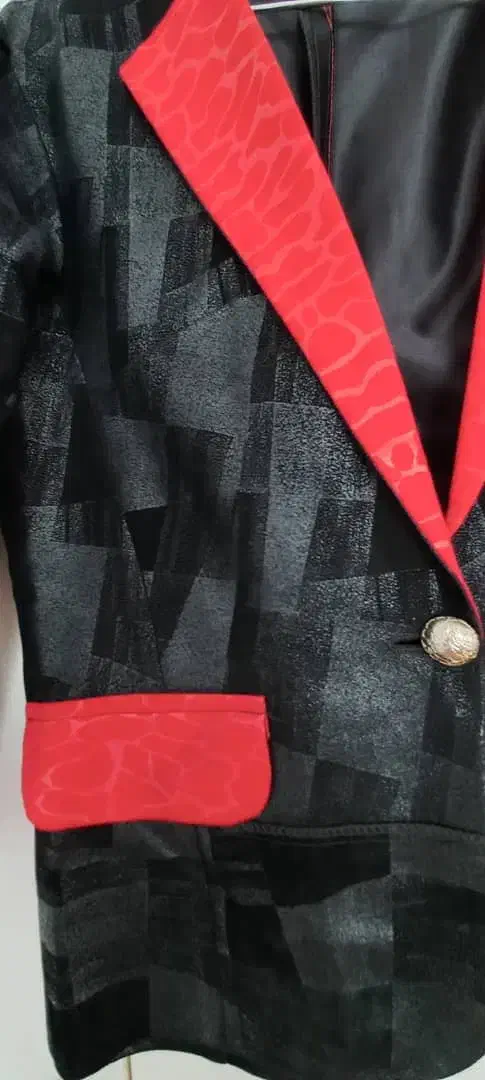 لباس|لباس|فرخ‌شهر, |دیوار