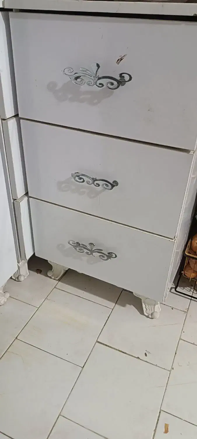 ۴عددآینه ۴عدد فایل ۳کشو|آینه|مشهد, شفا|دیوار