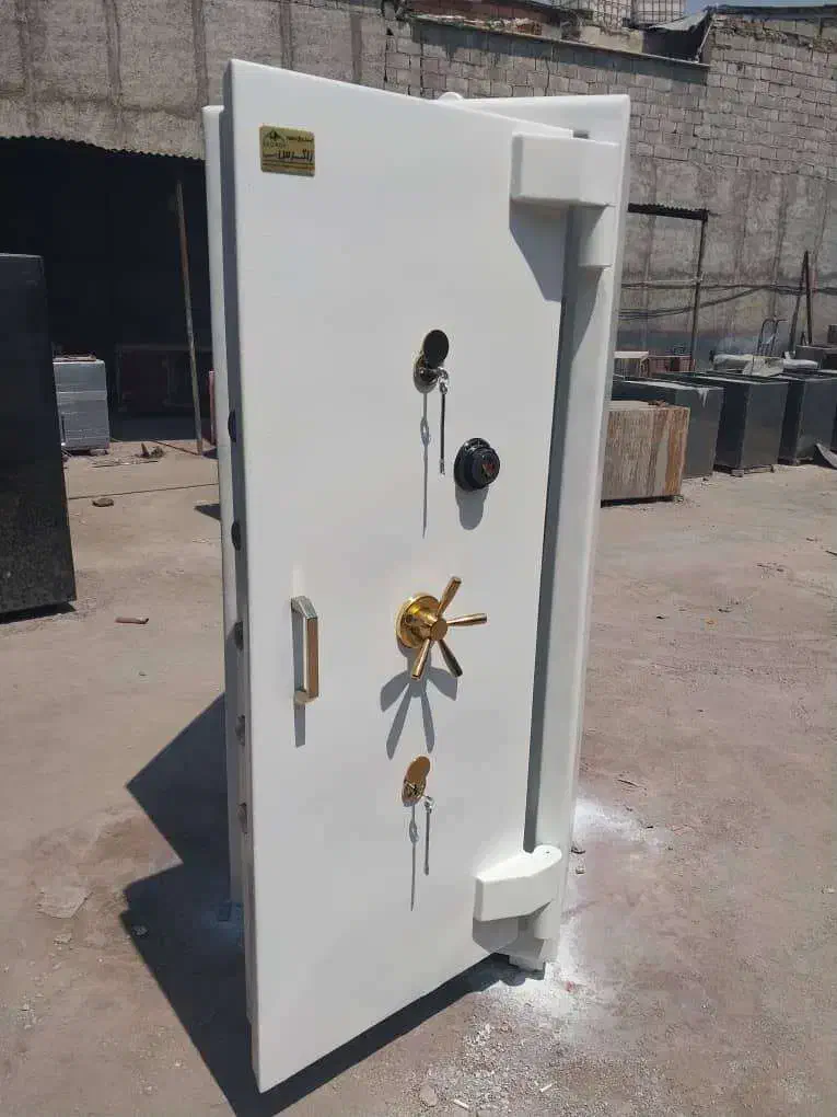 استخدام جوشکاردر کارخانه گاوصندوق سازی|استخدام صنعتی، فنی، مهندسی|پاکدشت, پاکدشت (مامازند)|دیوار