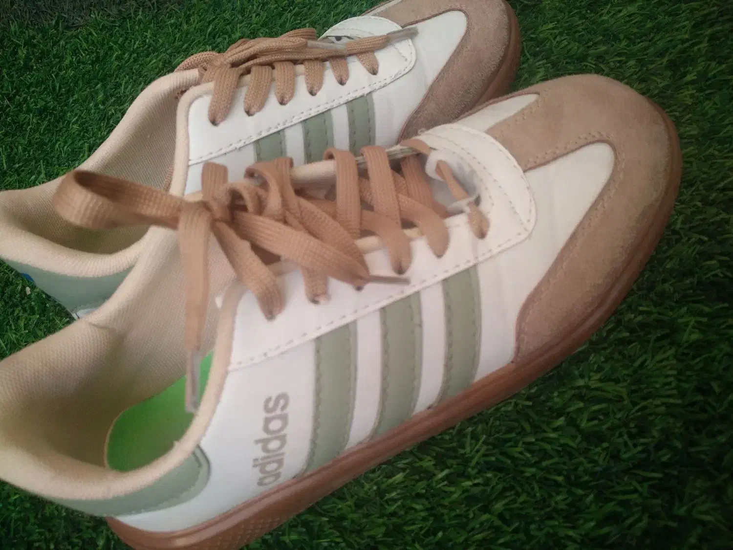 سامبا|کیف، کفش، کمربند|تربت جام, شهید غلام زاده|دیوار