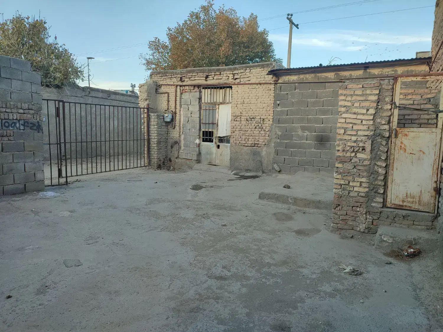 گاراژ خیابان امام خمینی ۲۶|اجارهٔ مغازه و غرفه|چناران, |دیوار