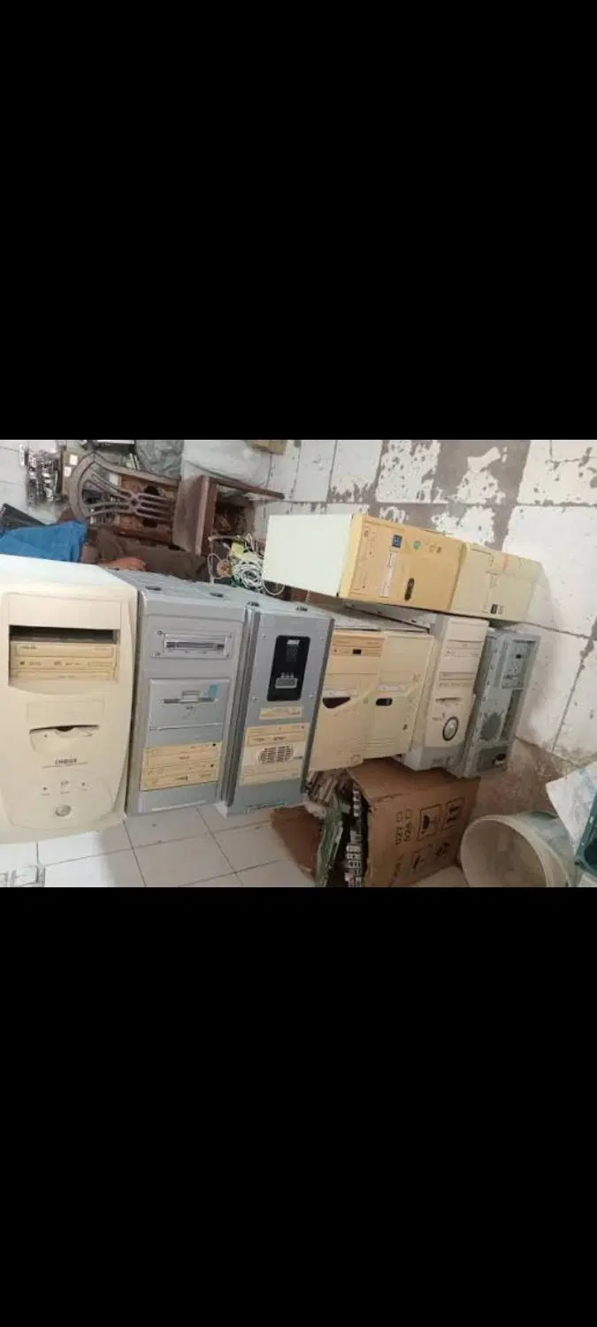 فروش/خریدار کیس و مانیتور قدیمی،خراب،از رده خارج|رایانه رومیزی|شیراز, شهرک گلستان شمالی|دیوار