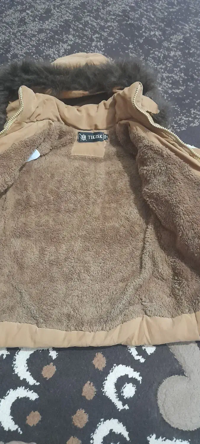 کاپشن بچه گانه ۲تا۴سال داخل خز|کفش و لباس بچه|کاشان, شهرک خاتم الانبیا (مسکن ملی کاشان)|دیوار