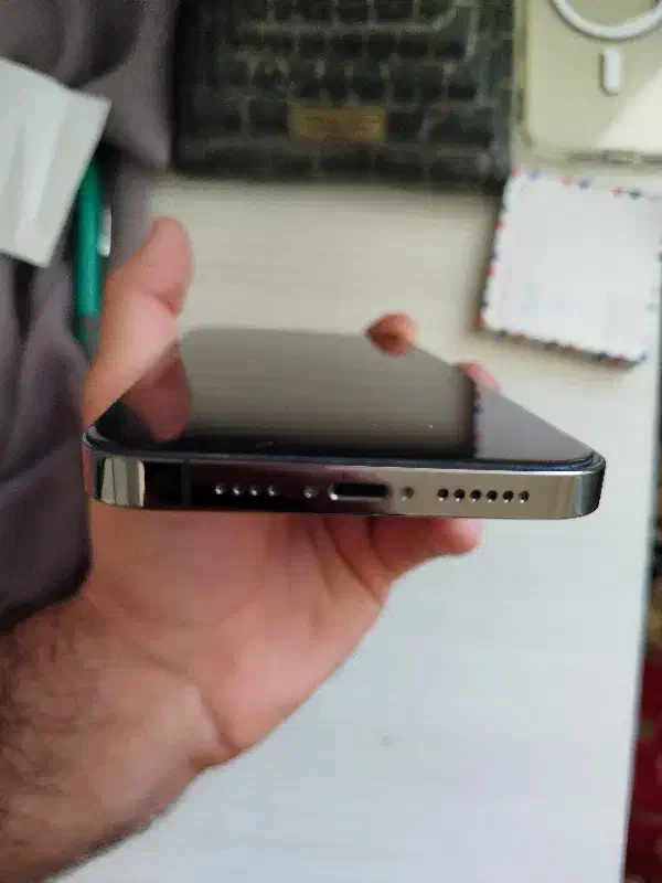 گوشی آیفون ۱۲ پرومکس با شارژر|موبایل|باقرشهر, |دیوار