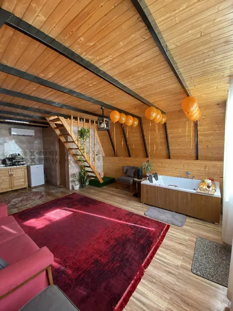 کلبه دیار در دل جنگل لفور|اجارهٔ کوتاه‌مدت ویلا و باغ|مرزیکلا, |دیوار