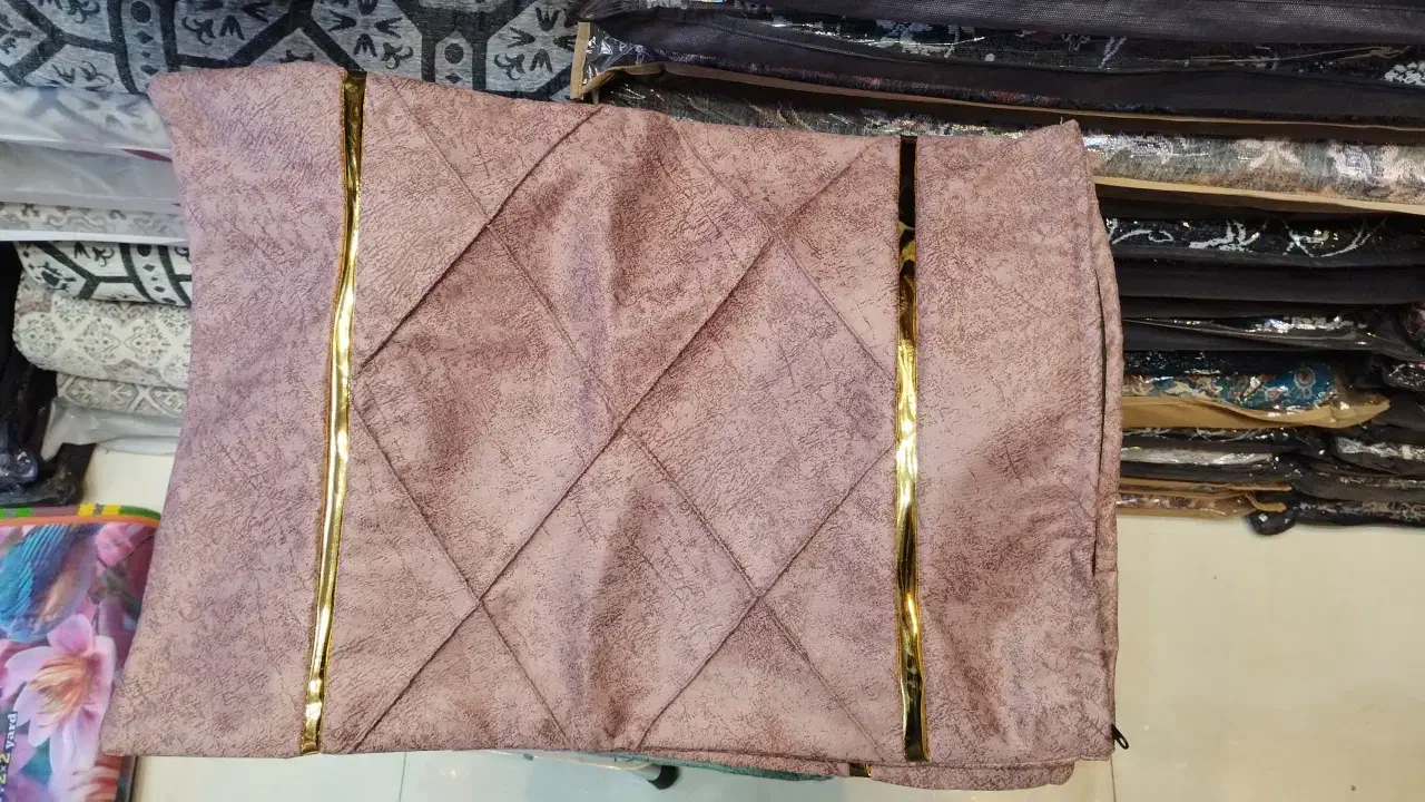 روپشتی مخمل|پشتی|نیشابور, رنج آباد|دیوار