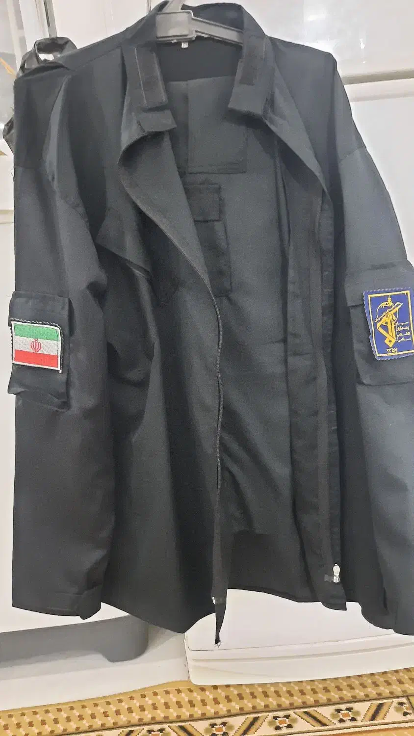 لباس بسیجی مشکی|لباس|تربت جام, والفجر|دیوار