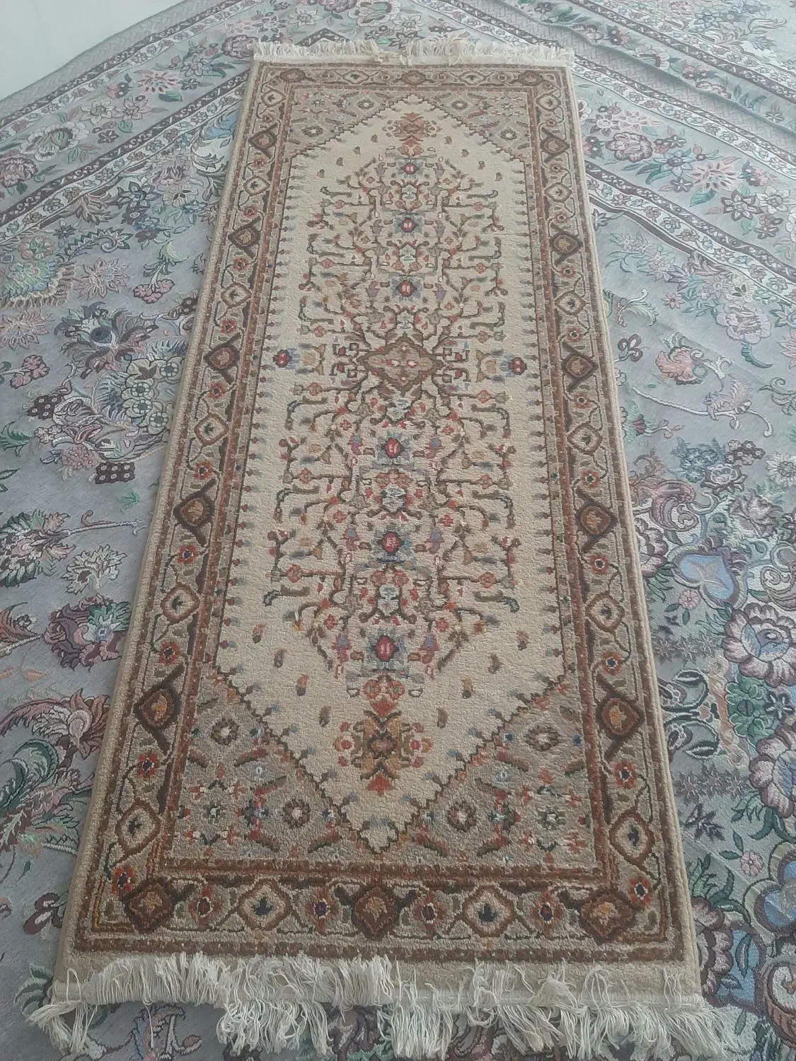 قالیچه|فرش|نیشابور, امین اسلامی|دیوار