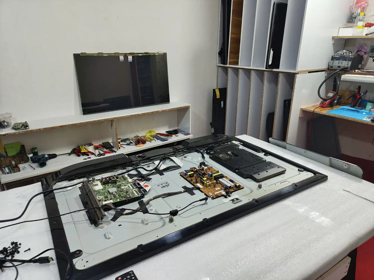 تعمیرات تلویزیون فیکس تی‌وی ،سریع، حرفه‌ای، تضمینی|خدمات پیشه و مهارت|رشت, خمیران زاهدان|دیوار