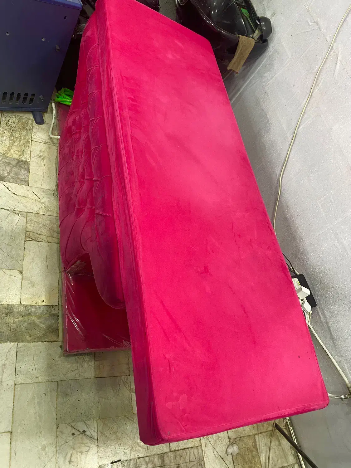 فروش تخت لمسی برای کاشت مژه|آرایشگاه و سالنهای زیبایی|تهران, منیریه|دیوار