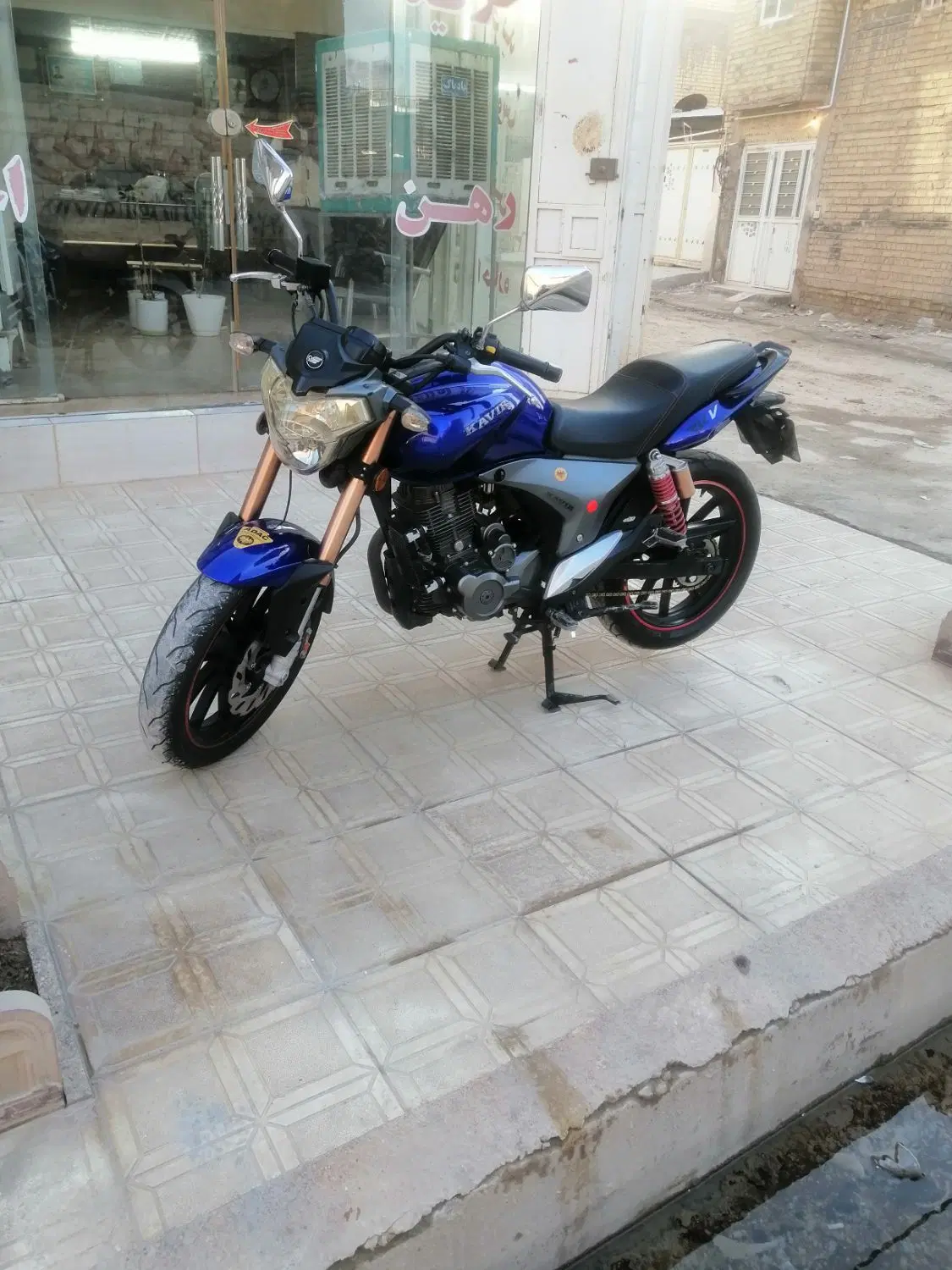 موتور rkv 200|موتورسیکلت|شیراز, حجت آباد|دیوار