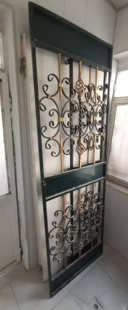 درب و محافظ ضدسرقت|مصالح و تجهیزات ساختمان|شیراز, غدیر جنوبی|دیوار