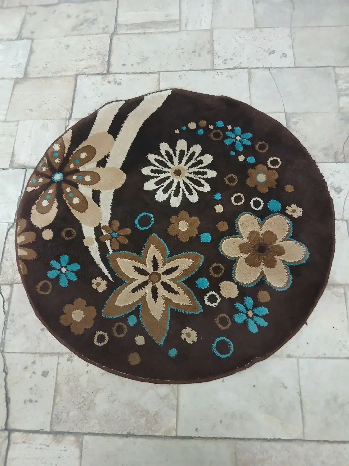 فرش فانتزی گرد|فرش|کرج, کوی فرهنگ|دیوار