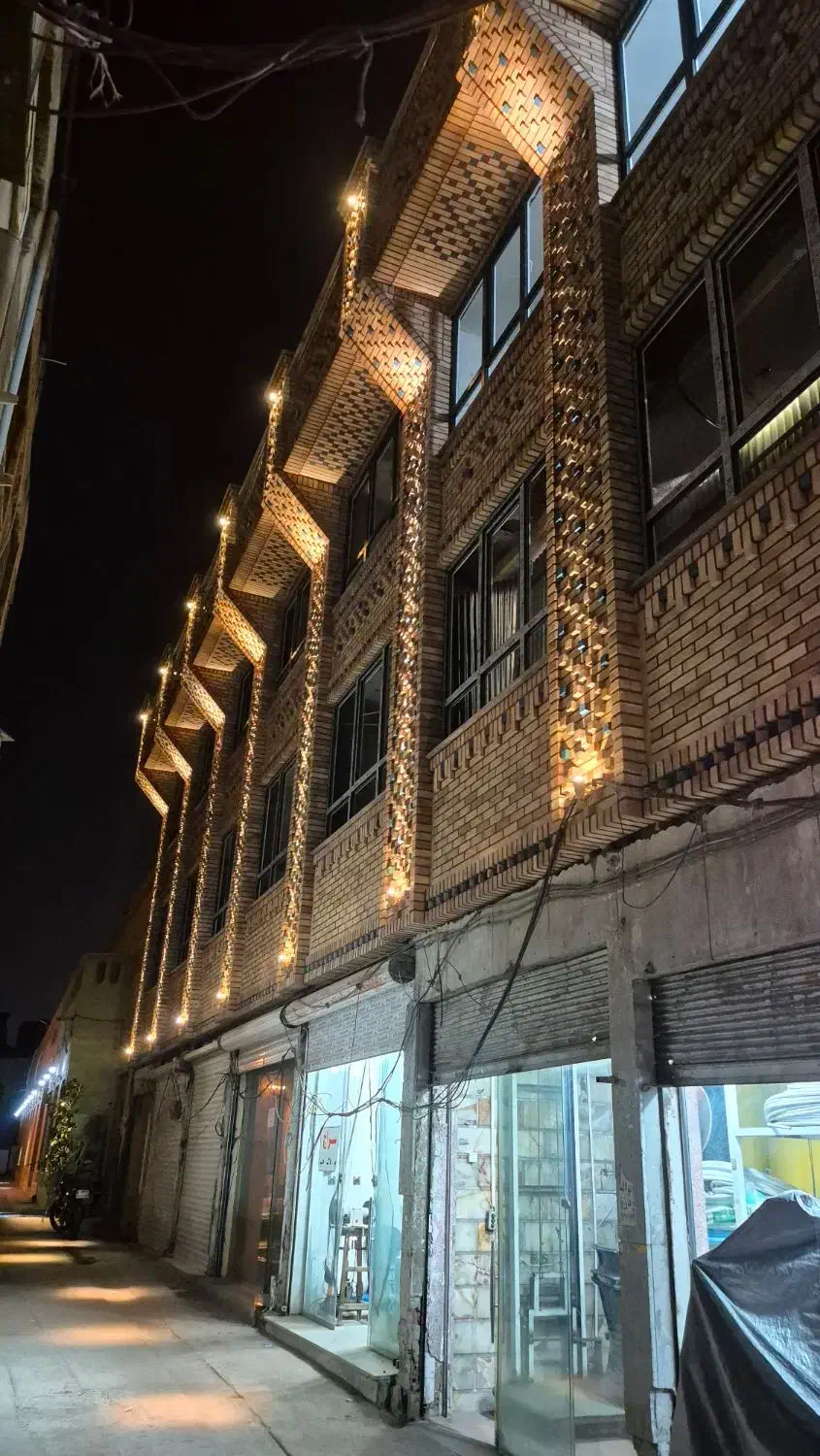طراح و مجری نما ساختمان (سنتی، آجری و ترکیبی مدرن)|خدمات پیشه و مهارت|تهران, پارک شهر|دیوار