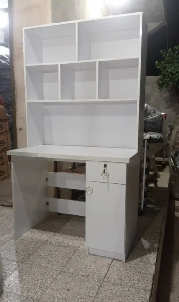 میزتحریر|میز تحریر و کامپیوتر|جم, |دیوار