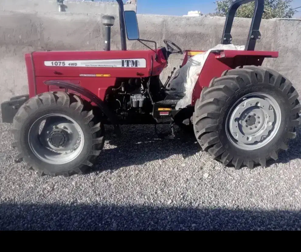 تراکتور ۱۰۷۵ صادراتی|خودرو سنگین|گرگان, |دیوار