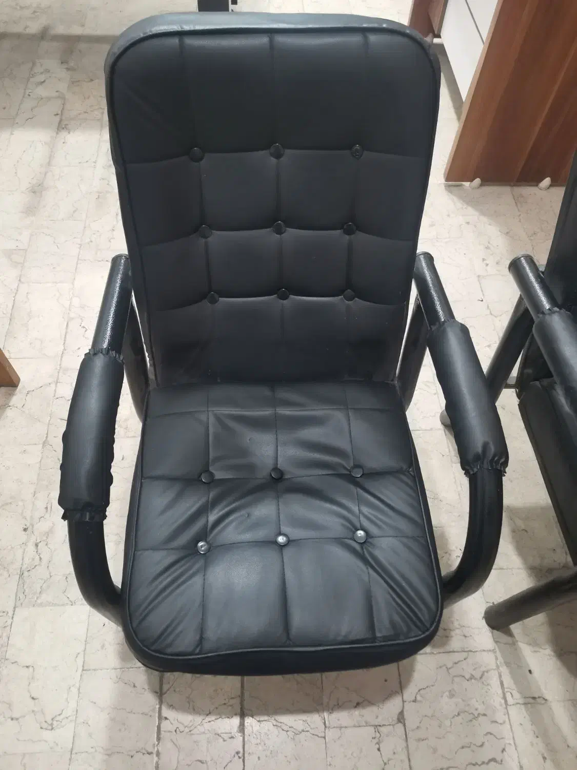 صندلی انتظار|مبلمان اداری|سنگر, |دیوار