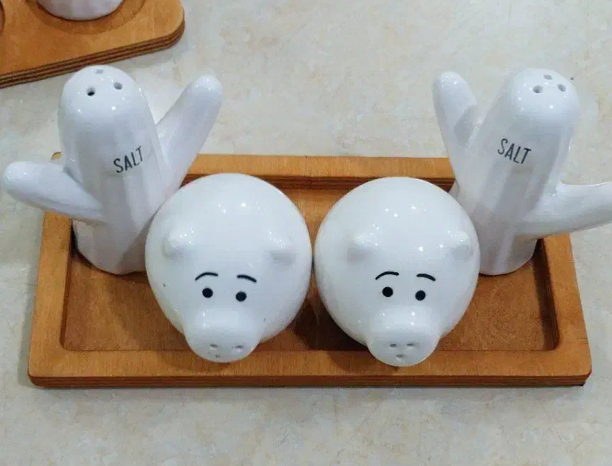 نمکدان|ظروف سرو و پذیرایی|بروجرد, |دیوار