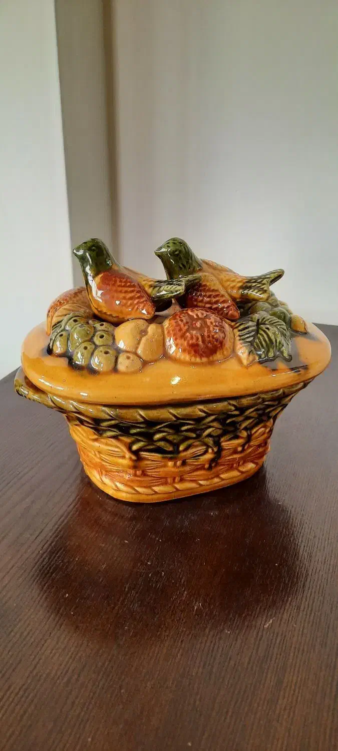 قدیم و خاص فروش|کلکسیون اشیاء عتیقه|آستارا, |دیوار