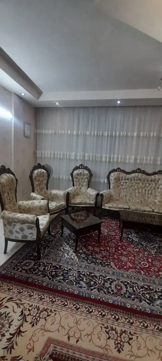 مبلمان سلطنتی،۹نفره|مبلمان خانگی و میز عسلی|مشهد, جانباز|دیوار