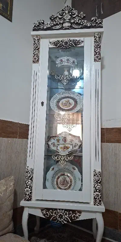 گنجه|میز و صندلی غذاخوری|تربتحیدریه, پائین ولایت|دیوار