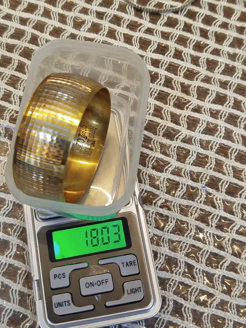 النگو|جواهرات|مشهد, سرافرازان|دیوار